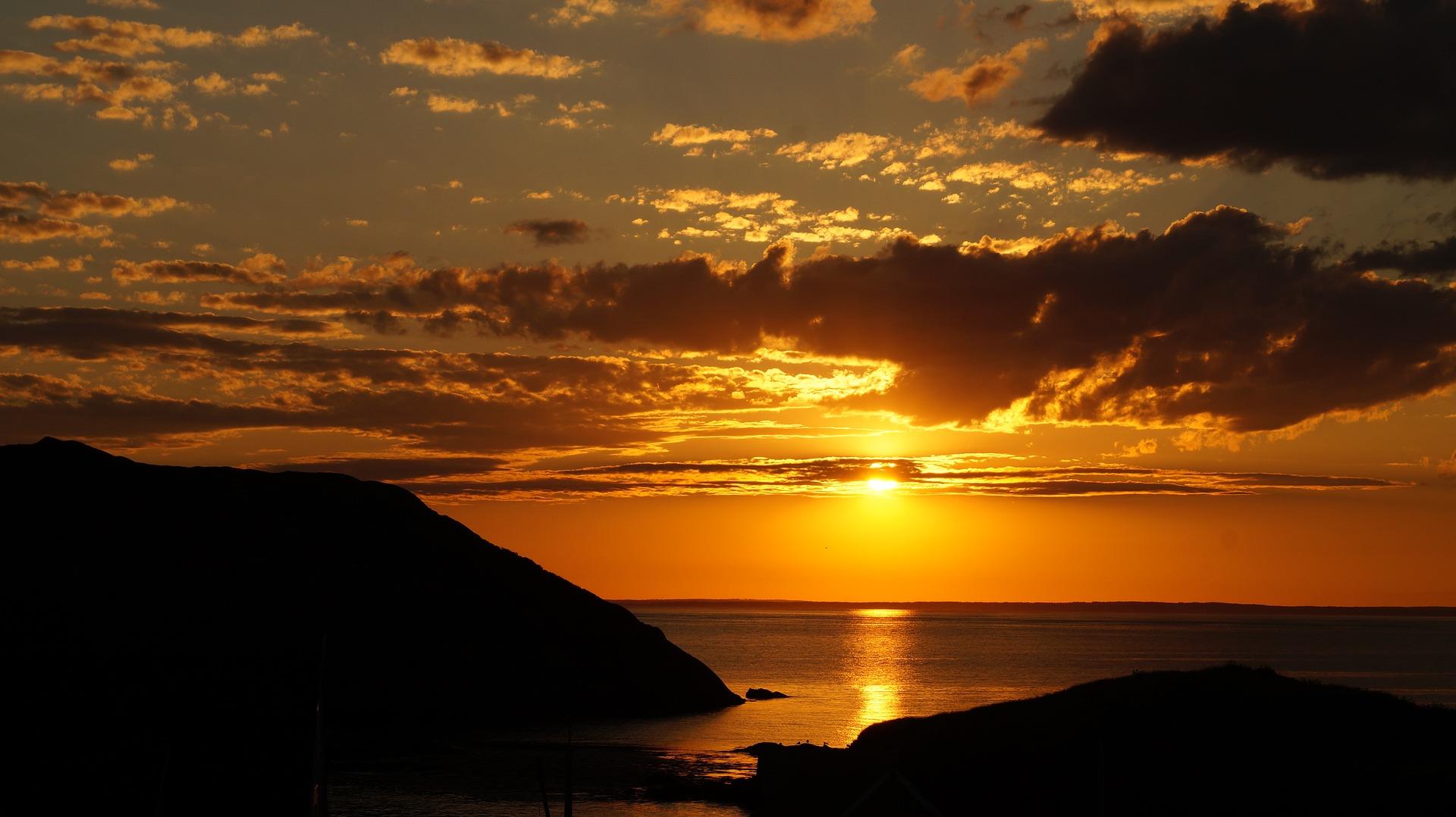 A sunset in Monhegan Maine